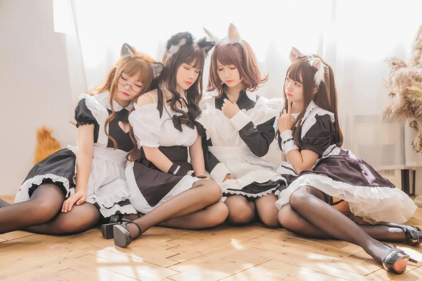 小野妹子w – NO.48 &白金&宅夏&前羽 四人彼女电子档 [77P]插图2